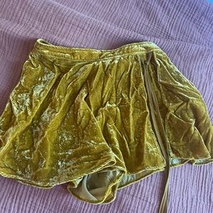 Free People velvet skort